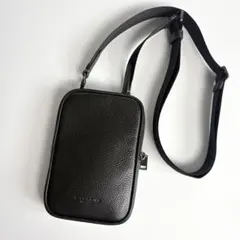 GRAMS28 132 エッセンシャル・ケース・プロ ショルダーバッグ 中古