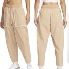 Nike ベージュ カジュアルパンツ