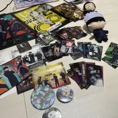 呪術廻戦 グッズセット 缶バッジ・ポストカード・ぬいぐるみなど
