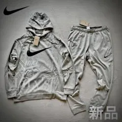 【ＸＬサイズ】ナイキ上下セットアップ　スウォッシュ　NIKE　グレー　新品未使用