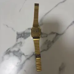 CASIO A100WEG-9A ゴールド デジタル腕時計 チプカシ 動作品のサムネイル