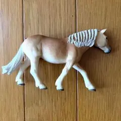 シュライヒSchleich動物フィギュア　馬 茶色 horse ハフリンガーのサムネイル