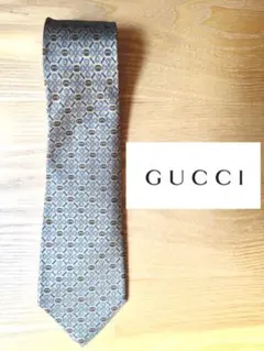 ✨美品✨GUCCI ネクタイ 総柄 チェーンモチーフのサムネイル