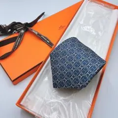 極美品⭐️HERMES エルメス　ネクタイ　H柄　ワイドタイ　シルク100% 青