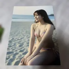 グラビア写真 ポートレート ボーダービキニ