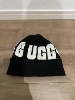 UGG ニット帽 ビーニー ブラック ホワイトのサムネイル