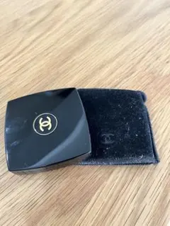 Chanel ゴールド パウダーアイブロウ