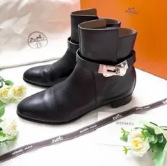 HERMES 現行品 ケリー ショートブーツ ネオ カーフレザー ローヒールのサムネイル