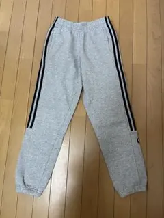 adidas 長ズボン　160サイズ