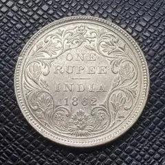 1832年-1835年インド ボンベイ　　1ルピー 銀貨AH 1215/46 British India Bombay Presidency 1 Rupee 1832 AH 1215//46