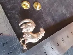 真鍮ブラス製　神鶏ピンズブローチ　結婚式・成人式・ジャケットや帽子・着物飾りに