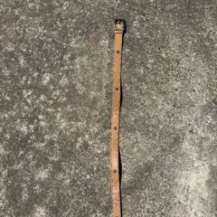 スタッズ付きブラウンレザーベルト