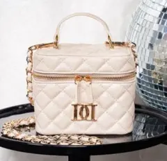 Darich ダーリッチ キルティングスクエアミニバッグ アイボリー