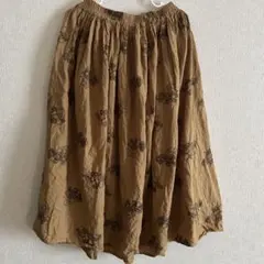 値下げ中！Quelle Chance 刺繍 ぶどう ロングスカート Lのサムネイル