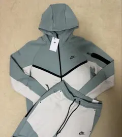★新品未使用タグ付★Lサイズ　ナイキ★テックフリース　セットアップ