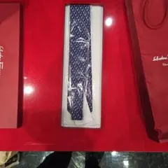 Salvatore Ferragamo ネクタイ ヨット柄