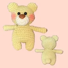 シンプルくまちゃん　あみぐるみ　キーホルダー