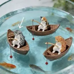 水槽　飾り　釣りをする猫のミニチュアフィギュア