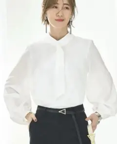ルイルエブティック トップスブラウス 白　長袖 パール オフィスカジュアル