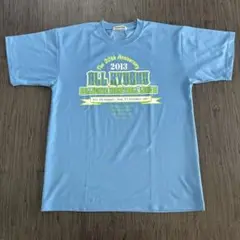 バスケットボール　水色Tシャツ