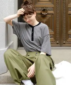 monomart ヘンリーネックリンガーステッチ ボーダーポケット半袖Tシャツ