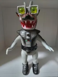 仮面ライダー カマキリ男 当時物 ソフビ 昭和レトロ 旧バンダイ - メルカリ