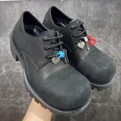 BALENCIAGA 黒の厚底レースアップシューズ