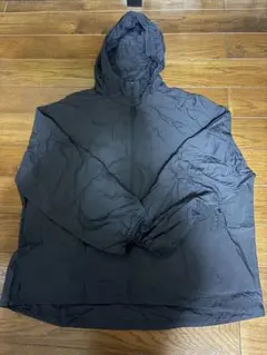 UNIQLO ポケッタブルパーカー Lサイズ