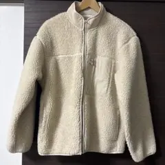 クリーム色 フリースジャケット