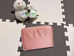 新品！FURLA 収納ポーチ　カードケース　通帳入れ　母子手帳　パスポート