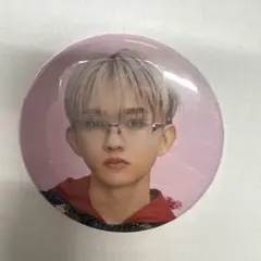 K-POP 缶バッジ 人物デザイン 直径5cm