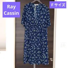 ★Ray Cassin ネイビー花柄Vネックトップス Ｆサイズ★のサムネイル