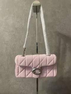 【新品未使用】コーチ キルティング ショルダーバッグ ピンク CBG33