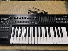 Novation MiniNova シンセサイザー 37鍵 マイク付 - メルカリ