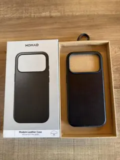NOMAD Modern Leather Case iPhone 17Proのサムネイル