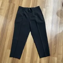 GU ブラック　ワイドテーパードイージーアンクルパンツ