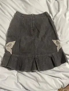 デニム プリーツ裾 タイトスカート 蝶モチーフ 古着