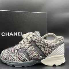 ジェニファーロペスミューズ、カールデザイン シャネルツィードミニ