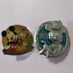 ディズニーカードクラブ ピンバッジ 2個セット