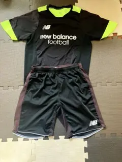 ニューバランスサッカー上下セット