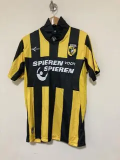 フィテッセ　サッカーシャツ TAKASHI 10