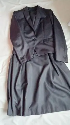 コムサイズム　ワンピーススーツ　フォーマル　M　セレモニースーツ卒業式入学式