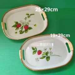 昭和レトロ　いちご柄　トレー　2枚のサムネイル
