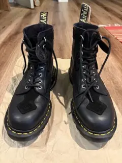 2026年最新】dr.martens 8ホール イングランドの人気アイテム - メルカリ