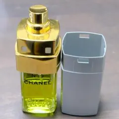 オードトワレ　CHANEL No.19 REFILABLE SPRAY