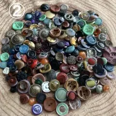 アンティークボタン　ビンテージボタン　デザインボタン　②