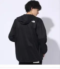 超破格The North Face フード付きナイロン・ポリジャケット 黒