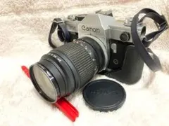 Canon FX フィルム一眼レフカメラ 50mmレンズ付き Canon FX フィルム一眼レフカメラ 50mmレンズ付き
