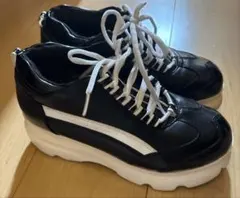 WEGO 厚底ボリュームダッドスニーカー 黒 白 モノトーン