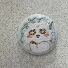 ちいかわ 刺繍缶バッジビスケット2 あのこのサムネイル